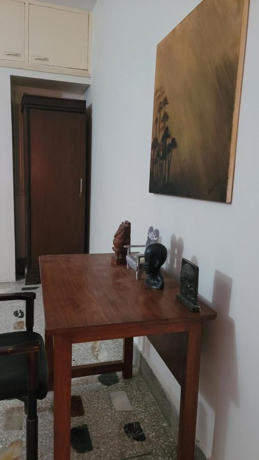 Privee Homes Karachi Buitenkant foto
